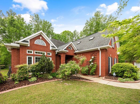 303 Knox Creek Trl NW, Madison, AL 35757