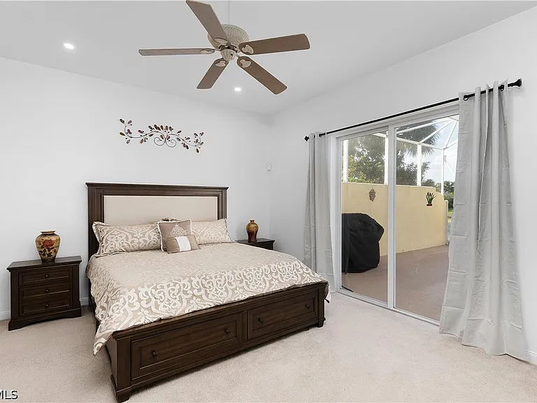 7983 Valentina Ct — Photo 16