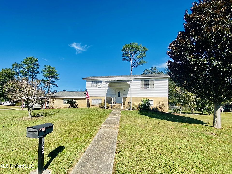 1229 Stemwood Dr, Picayune, MS 39466 | Zillow