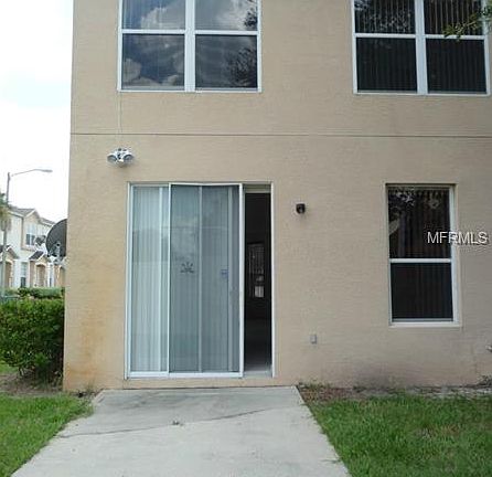4th image of 630 Captiva Cir