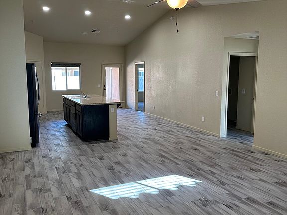 4th image of 7298 E 39th Pl