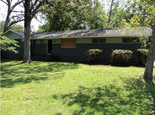1055 Garden Park Dr, Jackson, MS 39204