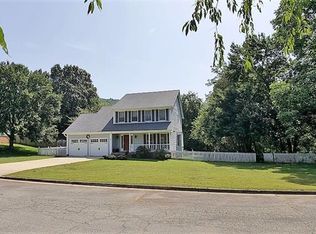 1 Bear Knoll Dr, Asheville, NC 28805