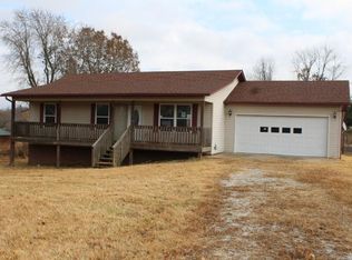 5259 Crestwood St, Harrison, AR 72601