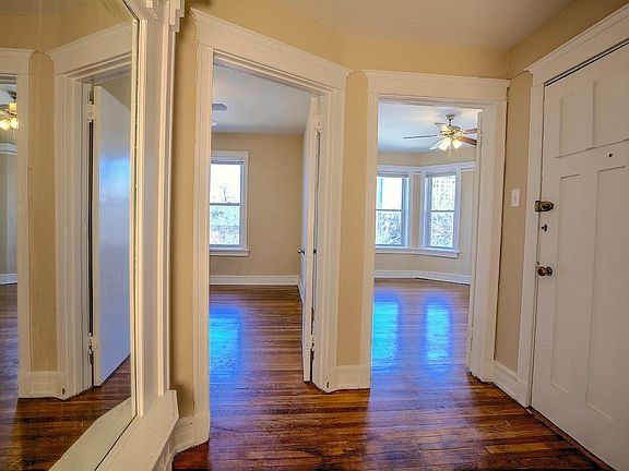 3rd image of 5 S Taylor Ave