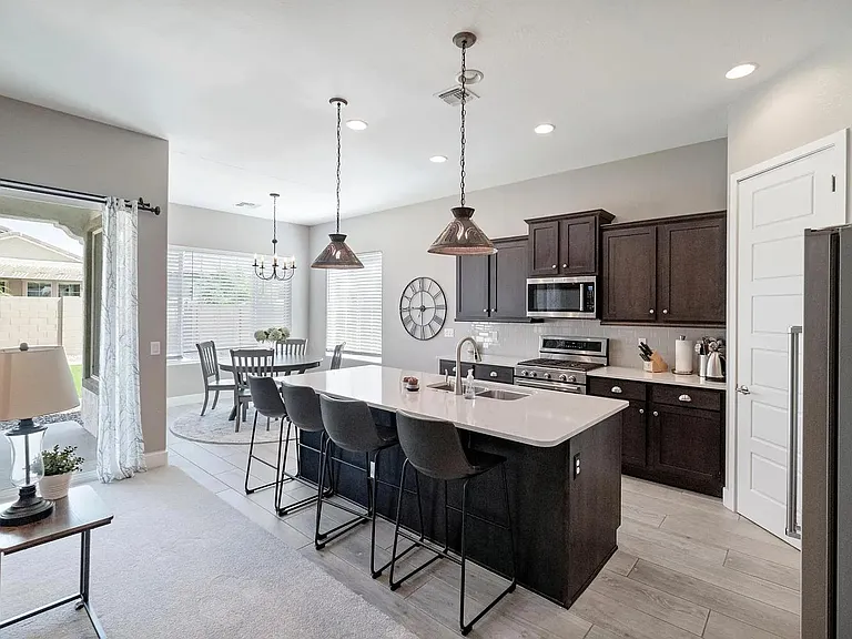 10138 E Nichols Ave — Photo 2