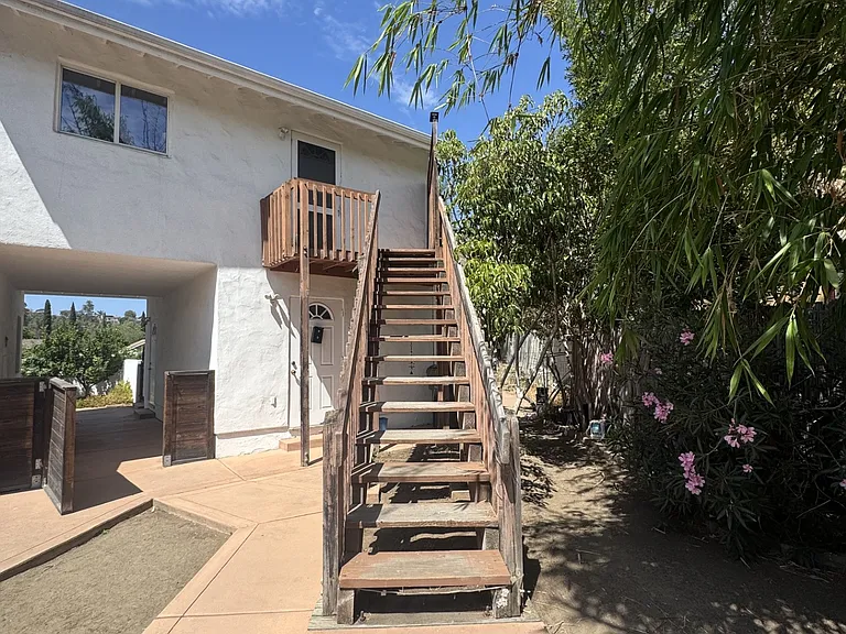 1330 York Dr #B — Photo 1