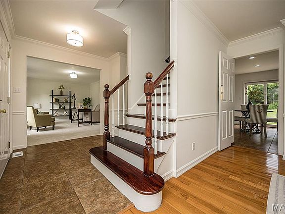 5th image of 357 Cooperstown Dr
