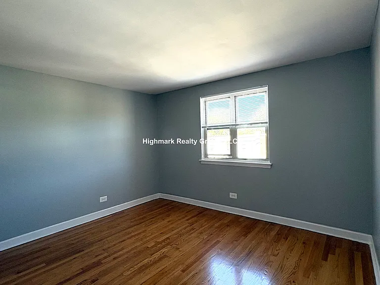 4924 Mulford St #6E — Photo 9