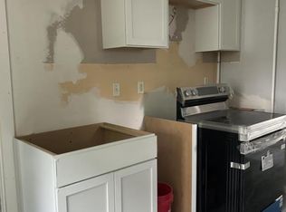 76 Division St, North Attleboro, MA 02760