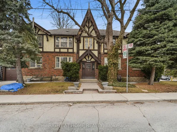 2 Montye Ave APT A, Toronto, ON M6S 2G9