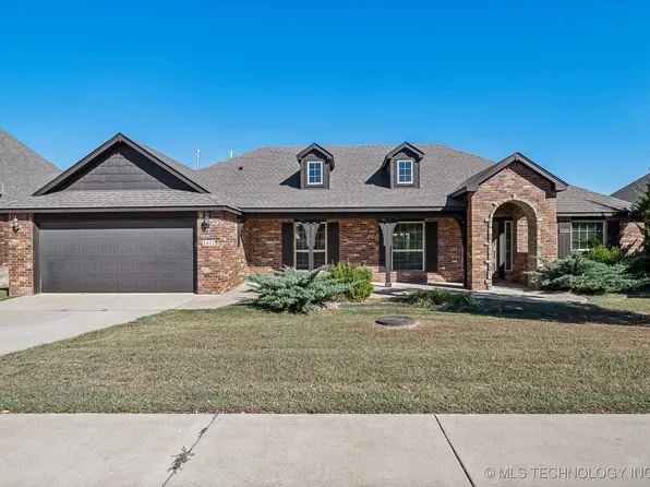 2602 Forest Ridge Pkwy, Claremore, OK 74017