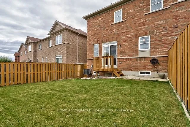 3 Ashdale Rd — Photo 12
