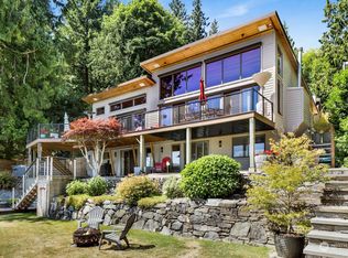 374 W Lake Samish Dr, Bellingham, WA