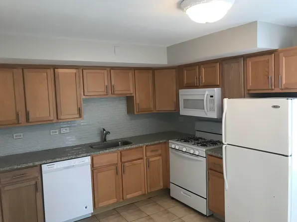 6756 N Sauganash Ave #Gn, Chicago, IL 60646