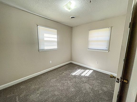 4th image of 822 Sunnybrook Cir