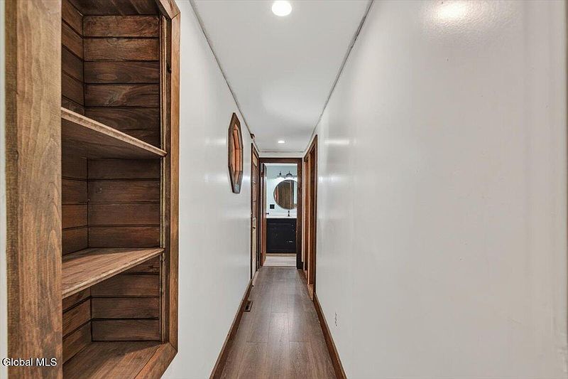 21st image of 1106 Whiteside Road