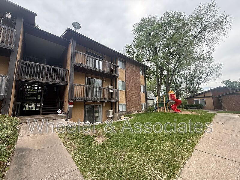 1st image of 2650 Jefferson Ave APT 18