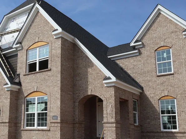 9015 Sorrento Pl, Dayton, OH 45458