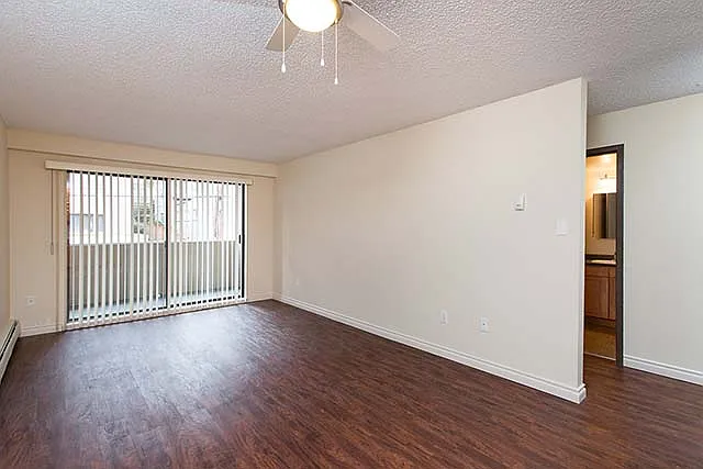 308 Forbes Ave — Photo 6