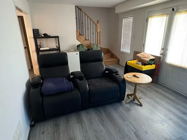 42 Ambereen Pl E — Photo 6