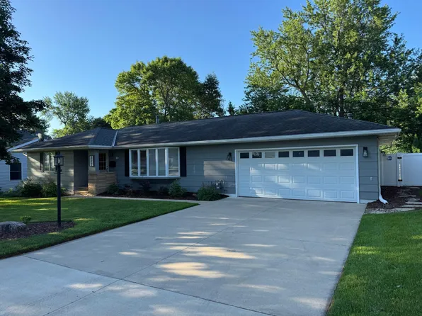 322 Glenn Rd, Albert Lea, MN 56007