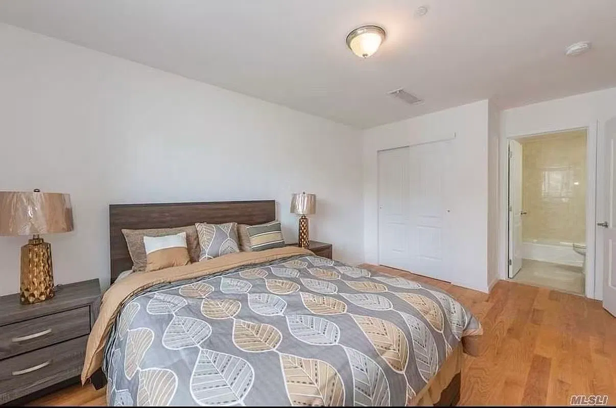 2 bed, 780 sqft, $3,600 — Photo 3