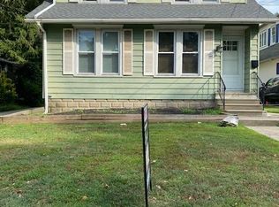 252 Rhoads Ave, Haddonfield, NJ 08033