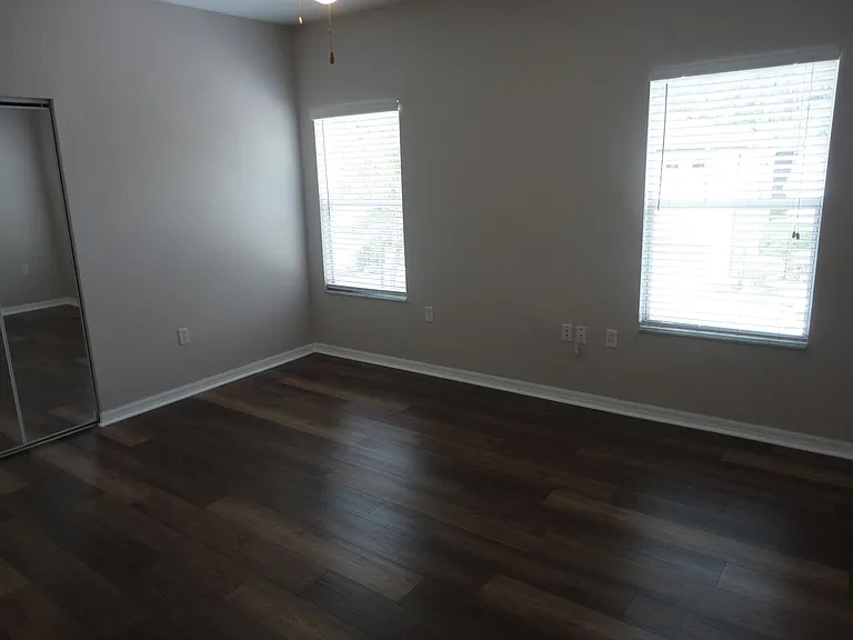 4820 SW 91st Ter #Q202 — Photo 6