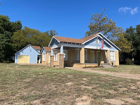 5th image of 300 S Prairieville St