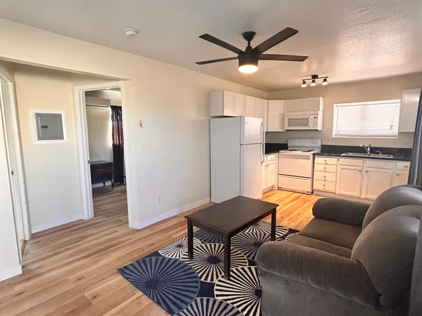 219 S 13th St APT A, Las Vegas, NV 89101