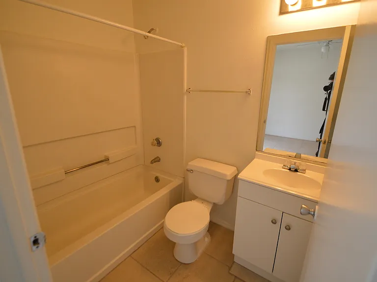 3651 N Goldenrod Rd #E107 — Photo 5