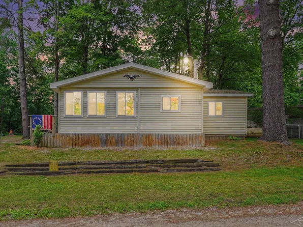 2322 Tittabawassee St, Alger, MI 48610