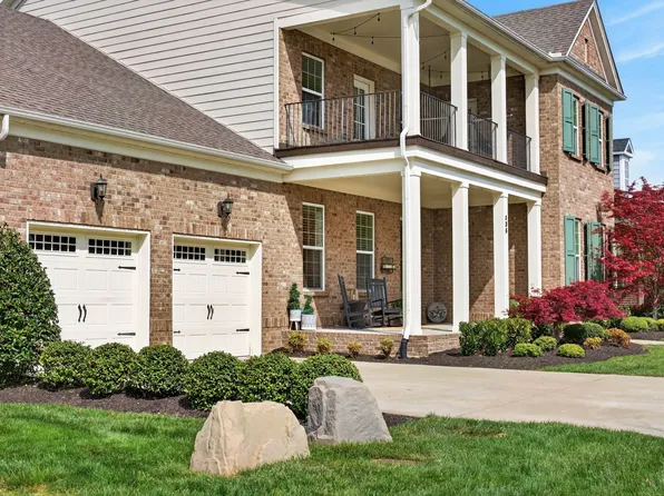 135 Ashington Cir, Hendersonville, TN 37075