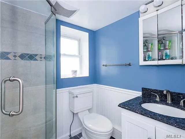 139 Hewlett Ave #1 — Photo 7
