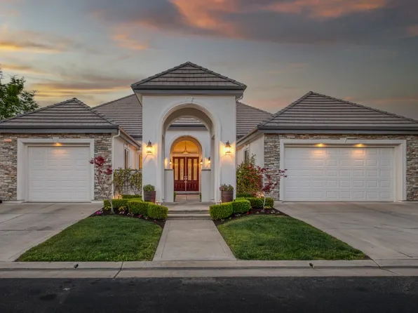 1592 E Silver Summit Dr, Fresno, CA 93730