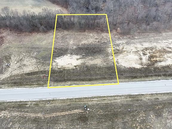 5th image of 1637 Vista Dr