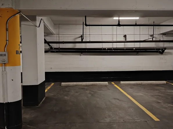 44 Gerrard St W #Pkg-7, Toronto, ON M5G 2K2