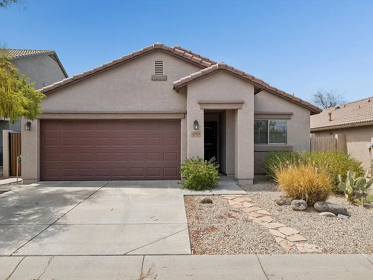 4719 E Amber Sun Dr — Photo 3