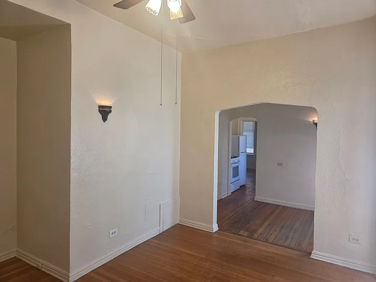 834 N Clarkson St — Photo 7