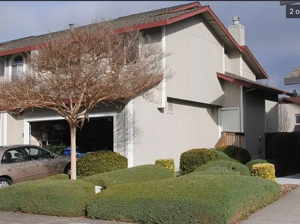 18 Regents Cir, Rohnert Park, CA 94928