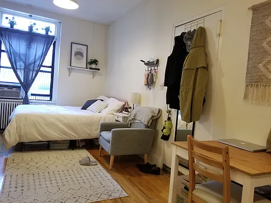 Rented by New York Dwellings LLC | media 13