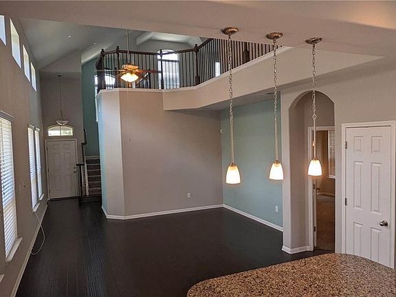 3rd image of 3240 E Whitestone Blvd #93