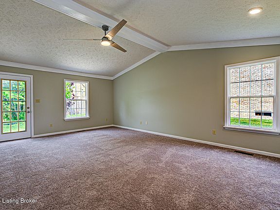 5th image of 4816 Wooded Oak Cir