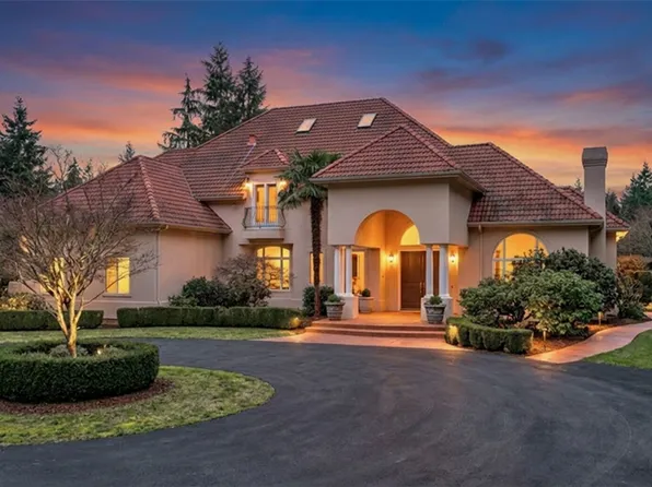 15622 Uplands Way SE, North Bend, WA 98045