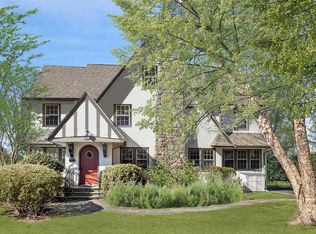 610 Oakhurst Rd, Mamaroneck, NY 10543