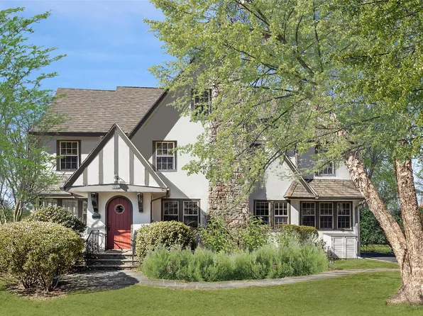 610 Oakhurst Road, Mamaroneck, NY 10543