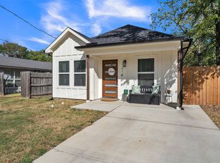 218 Locust St N, Sulphur Springs, TX 75482