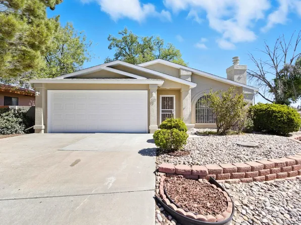 612 Calle Don Demetrio NE, Los Lunas, NM 87031