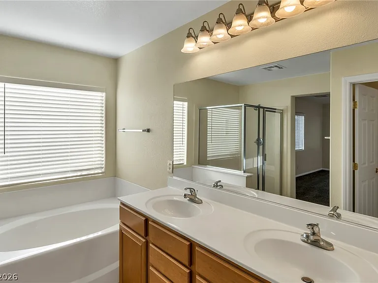 9027 Bold Venture Ct — Photo 17